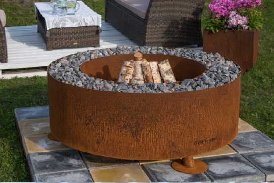 GrillSymbol ulkotulisija Luna, ø 119 cm SUPERHINTA