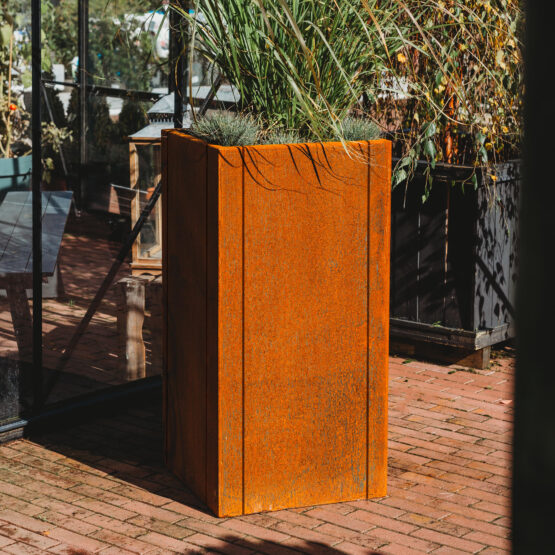 GrillSymbol Cor-Ten Steel Flower Pot Manhattan