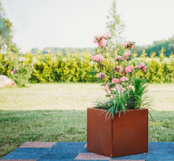 Cor-Ten Steel Flower Pot Fiora-S