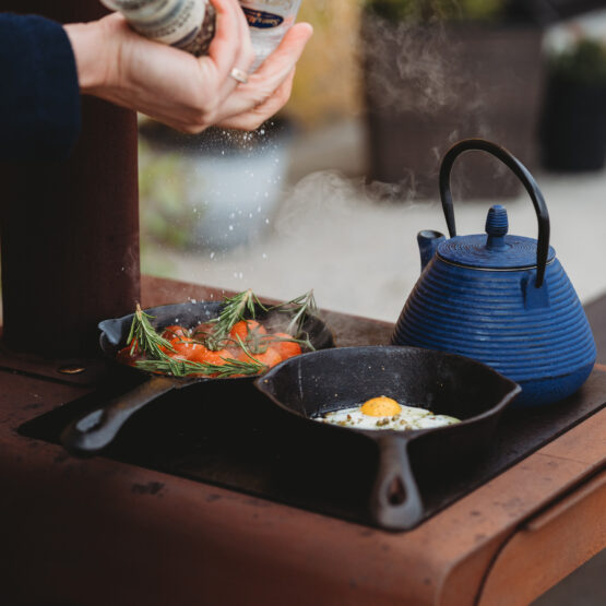GrillSymbol puulämmitteinen takka-uuni Amigo.