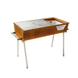 GrillSymbol hiiligrilli Naked Chef XXL (paistoalue 115 x 62 cm) Lisävarusteet mukana, arvo 450 EUR GrillSymbol hiiligrilli Naked Chef XXL (paistoalue 115 x 62 cm) Lisävarusteet mukana, arvo 450 EUR